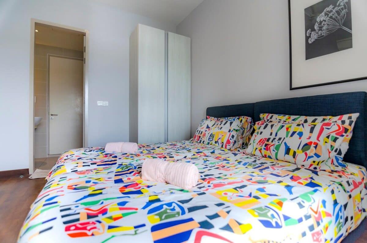 Lux 3Br Suite Puteri Harbour Near Legoland & Hello Kitty Nusajaya  Luaran gambar