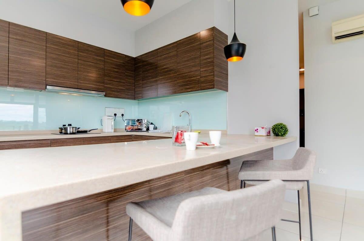 Lux 3Br Suite Puteri Harbour Near Legoland & Hello Kitty Nusajaya  Luaran gambar