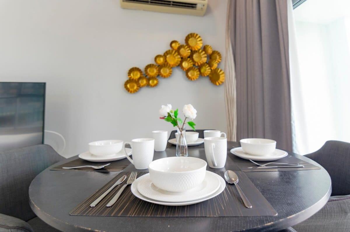Lux 3Br Suite Puteri Harbour Near Legoland & Hello Kitty Nusajaya  Luaran gambar